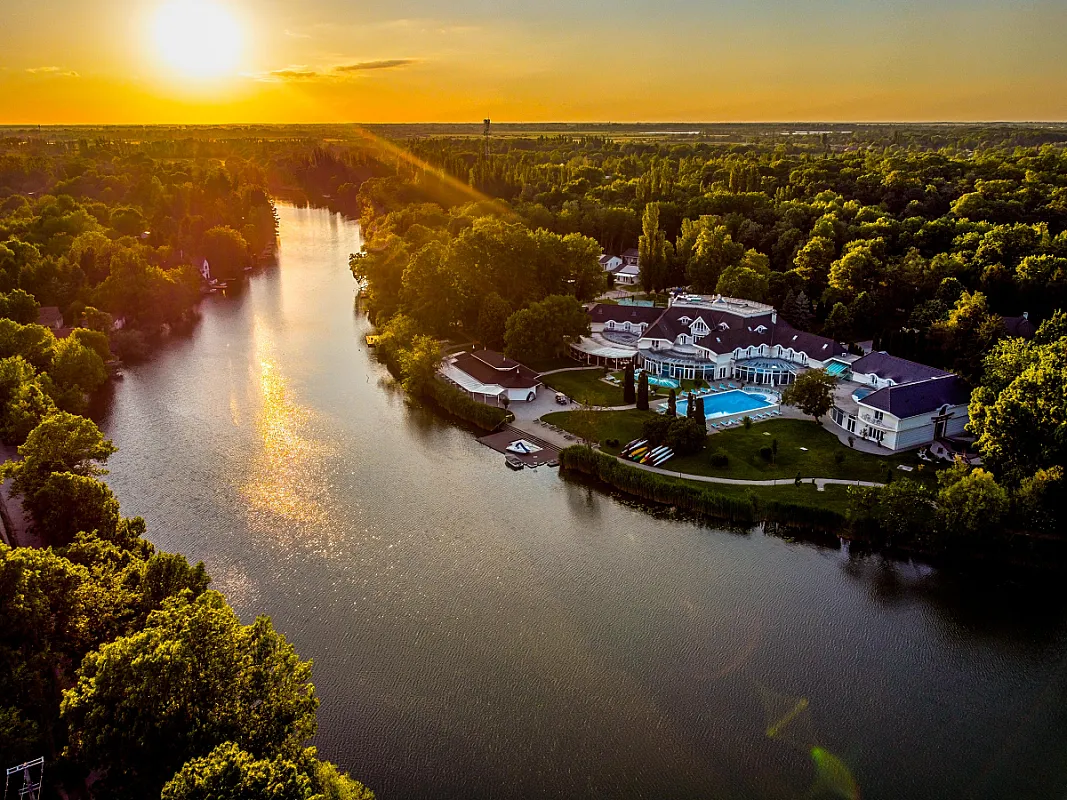 Liget Wellness és Konferencia Hotel