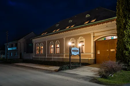Knáb Panzió
