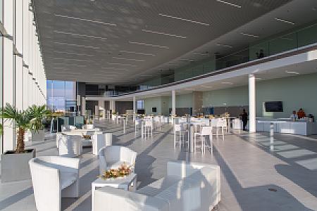 C Kongresszusi Központ Plenáris foyer