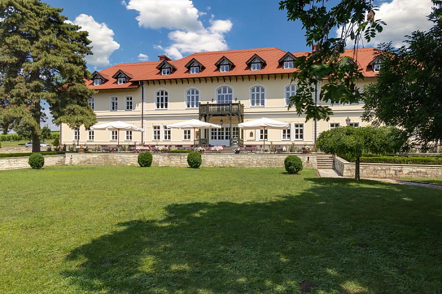 Gróf Degenfeld Kastélyszálló