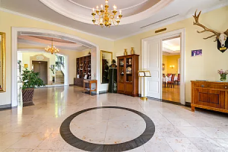 Gróf Degenfeld Kastélyszálló