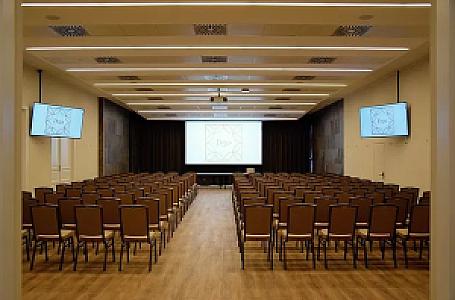 D50 Hotel és Rendezvényközpont