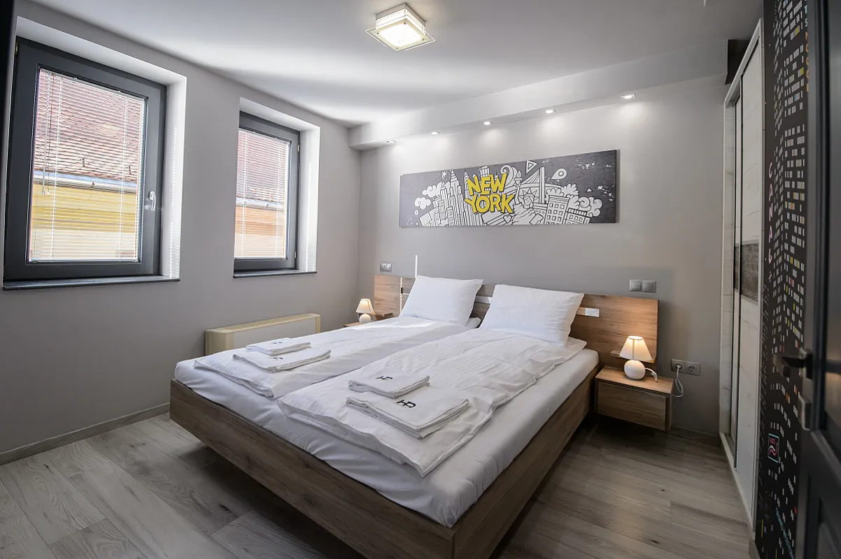 HR Apartmanház
