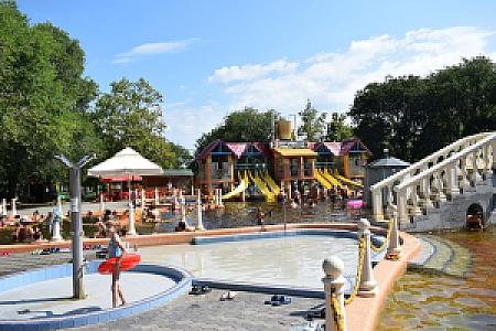 Cserkeszőlő Fürdő és Gyógyászati Központ Jurta Tábor