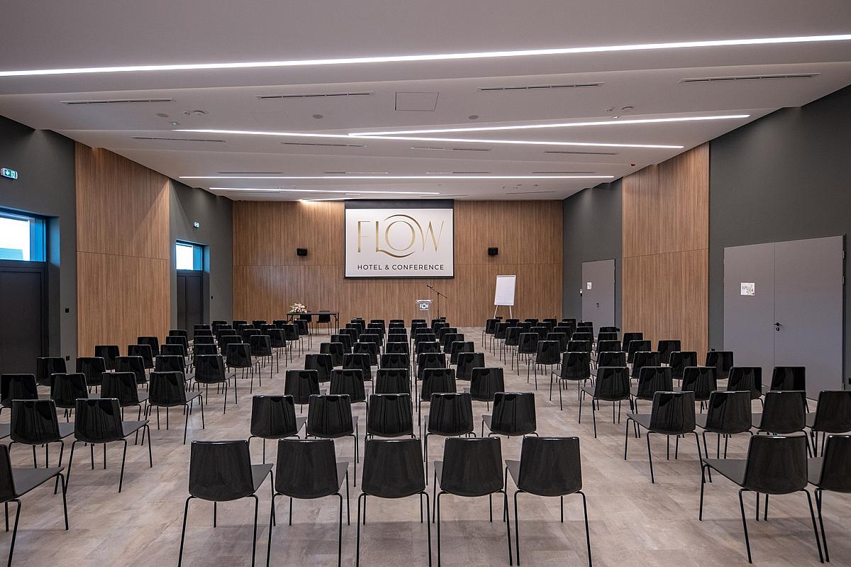 FLOW Hotel & Conference
