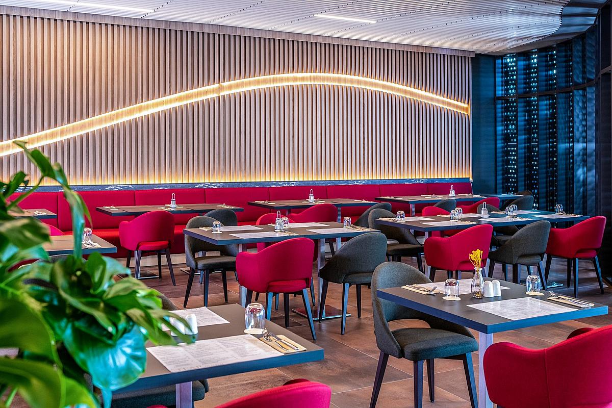 FLOW Hotel & Conference