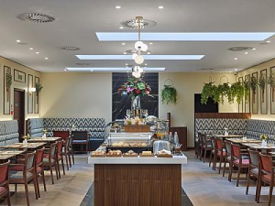 EST Grand Hotel Savoy Budapest