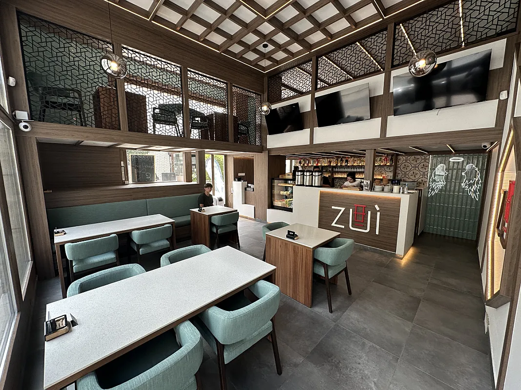 Zui Food & Bar