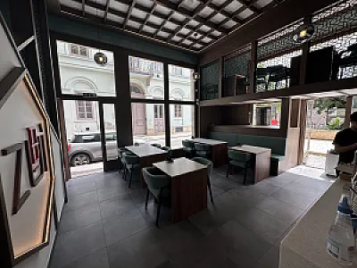 Zui Food & Bar