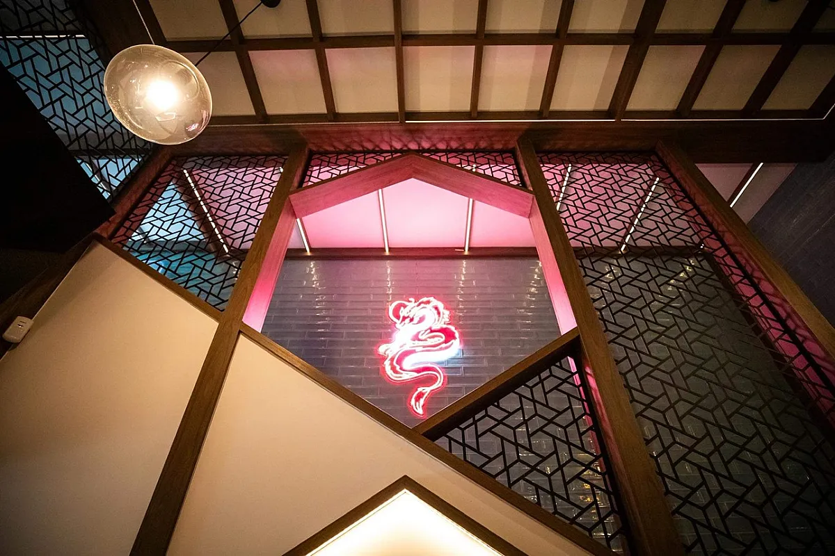 Zui Food & Bar