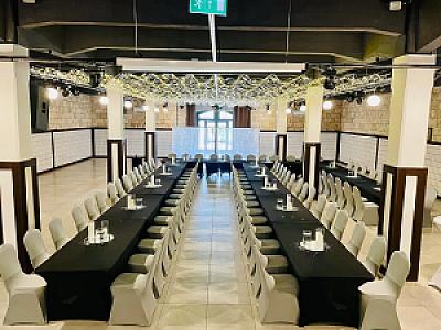 François díszterem