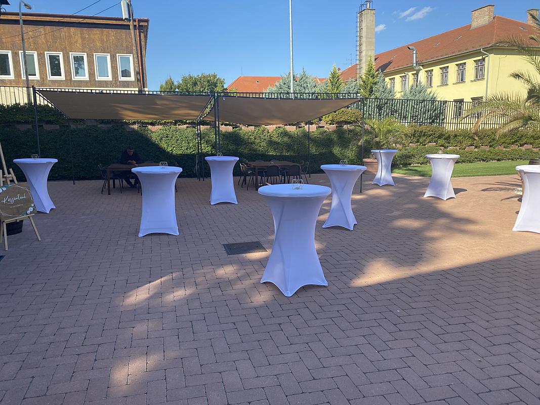 François díszterem