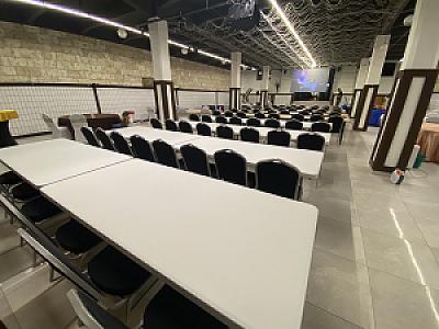 François díszterem