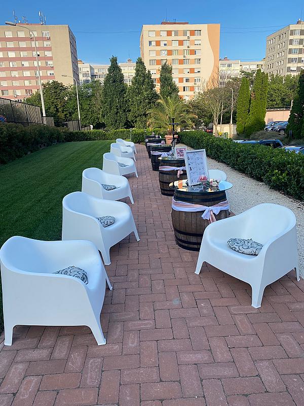 François díszterem