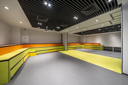 D épület - Üvegcsarnok