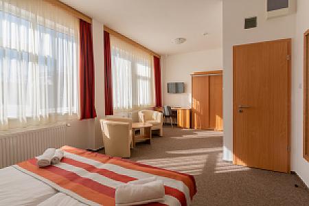 Fordan Hotel és Center