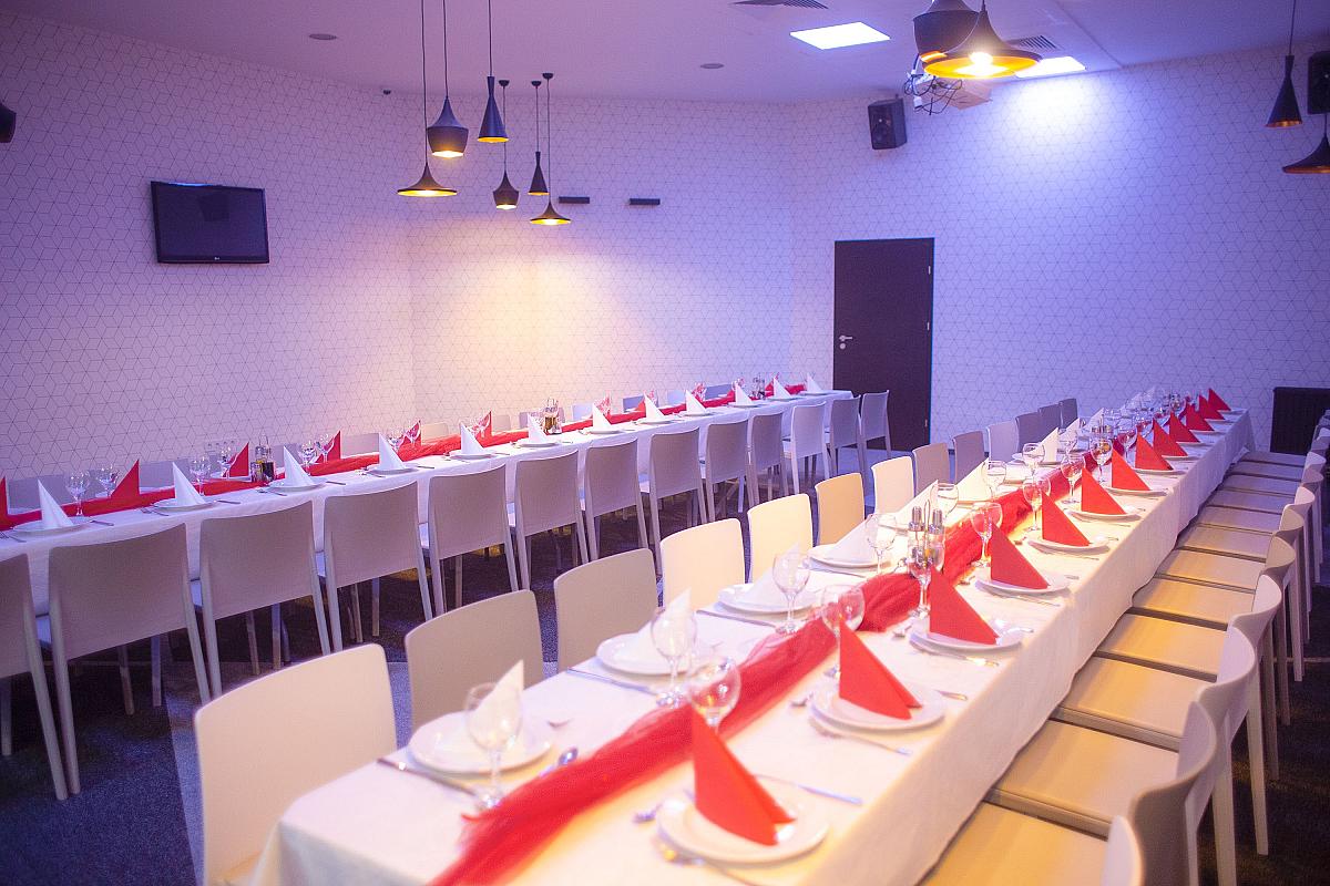 Fordan Hotel és Center