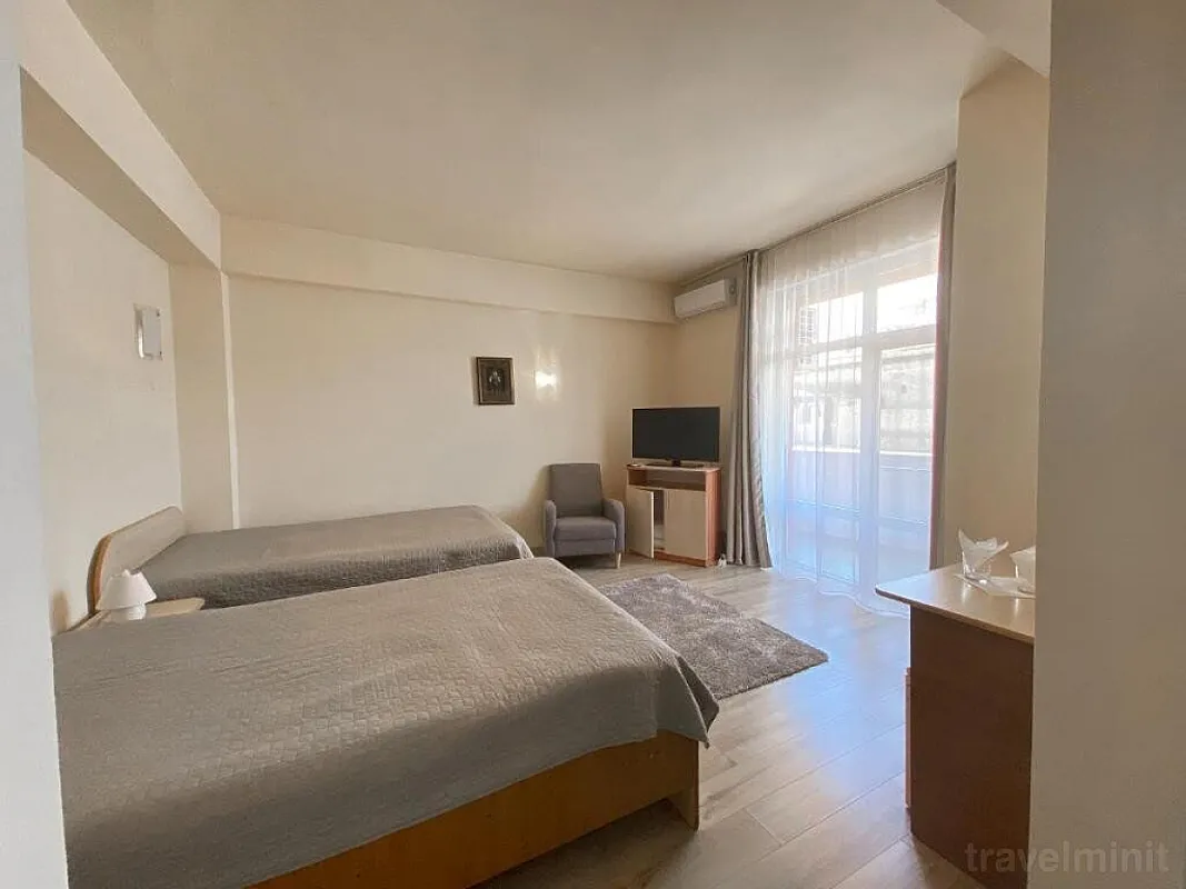 Class Hotel