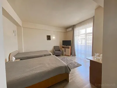 Class Hotel