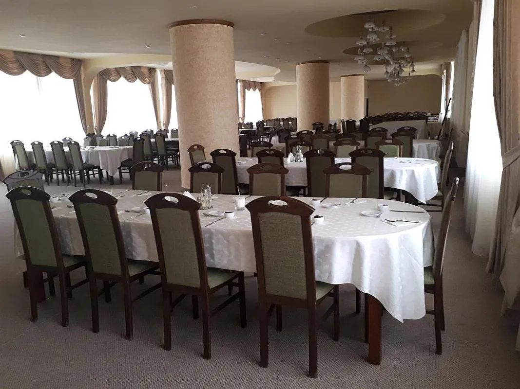 Class Hotel