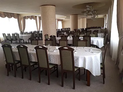 Class Hotel