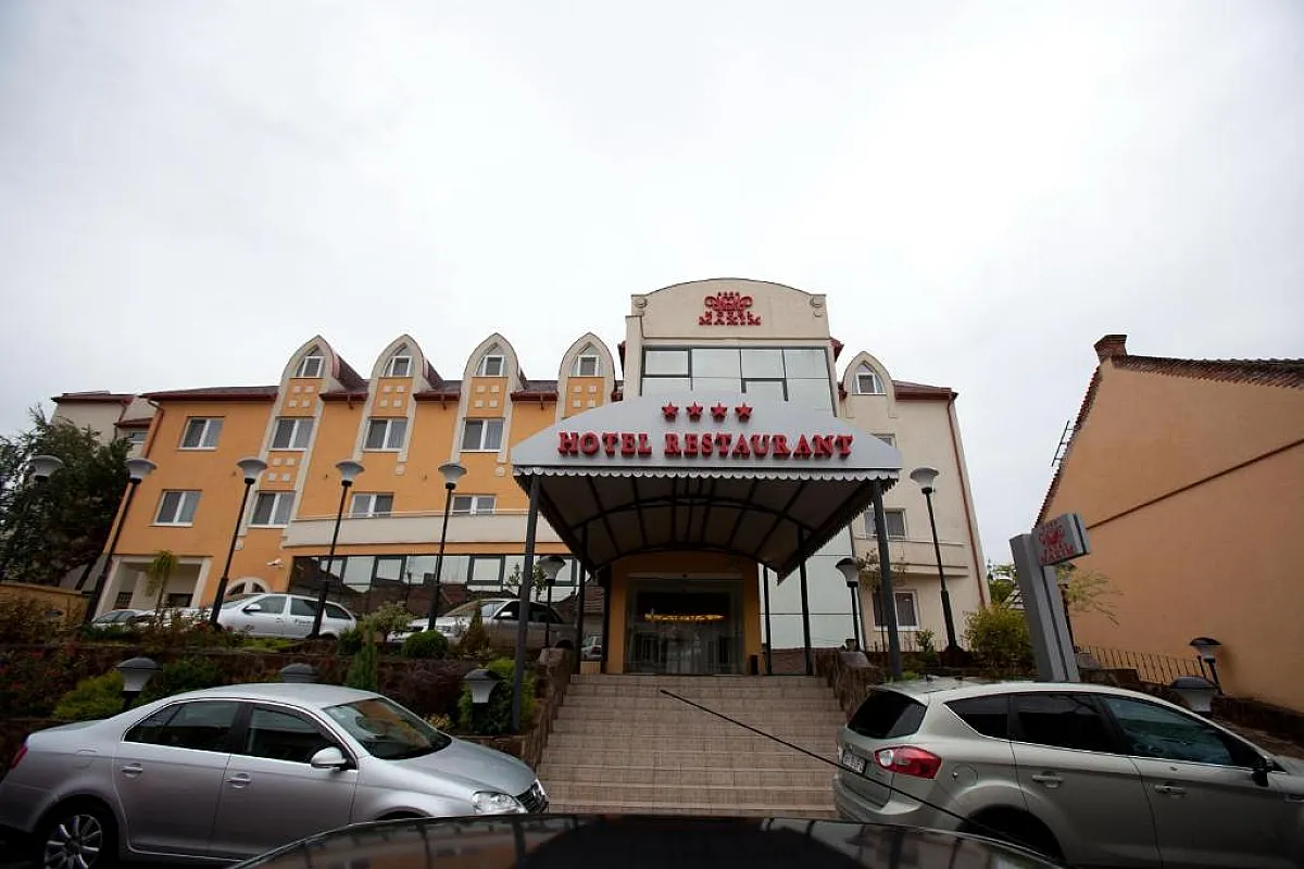 Maxim Hotel