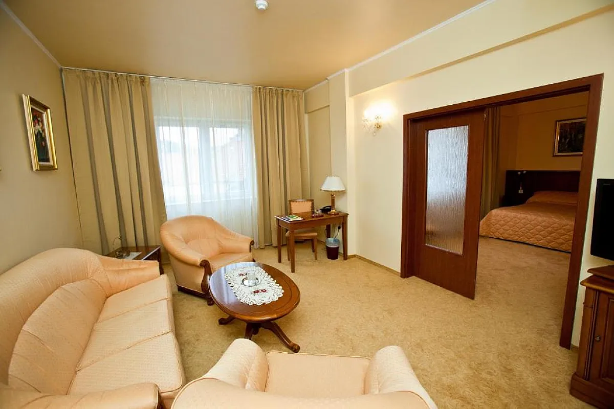 Maxim Hotel