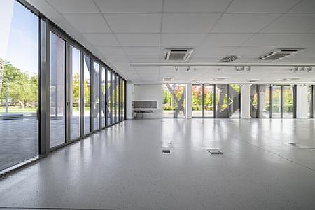 G épület - Fogadó