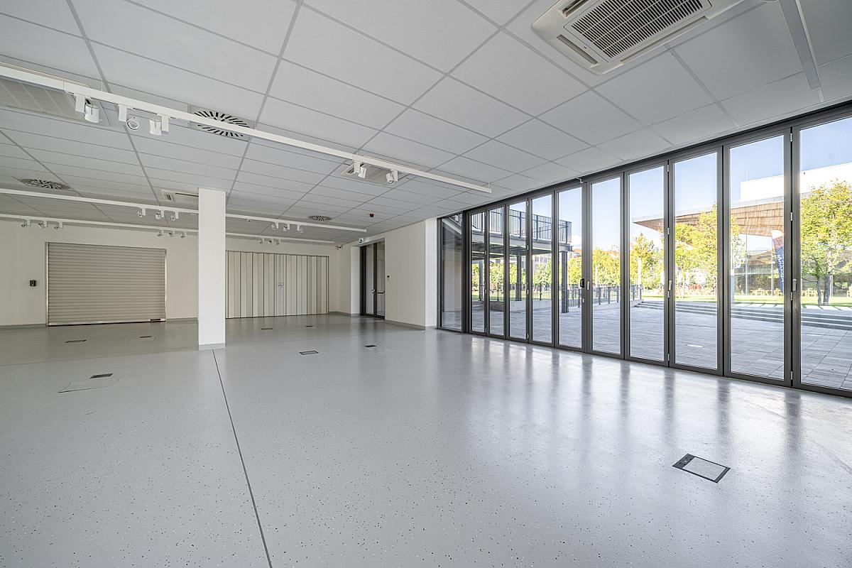 G épület - Fogadó