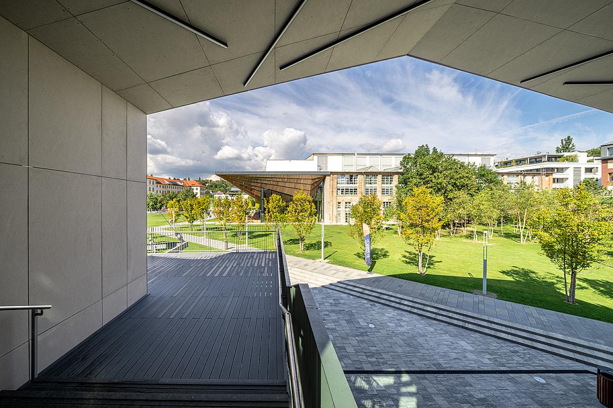 G épület - Fogadó